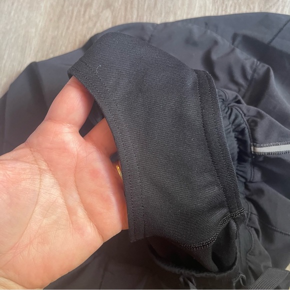 Lululemon Hotty Hot Black Shorts - Picture 6 of 7